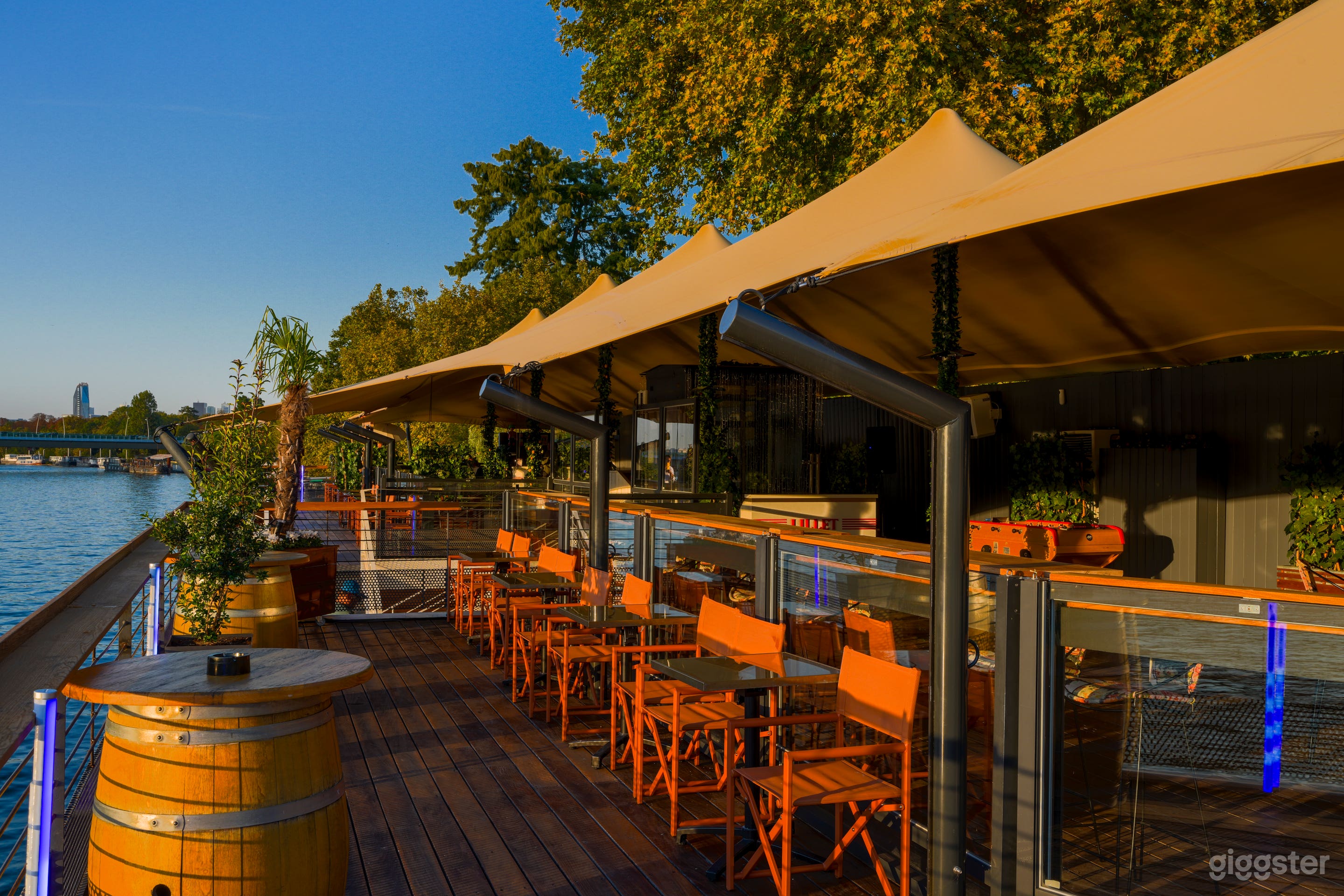 Photo de Péniche Rooftop 1
