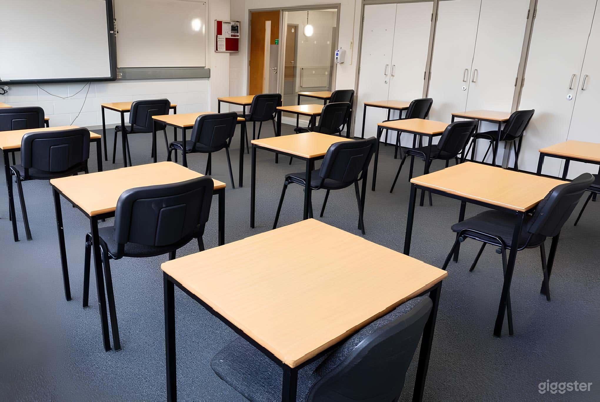 Modern Classroom - Enfield Photo 4