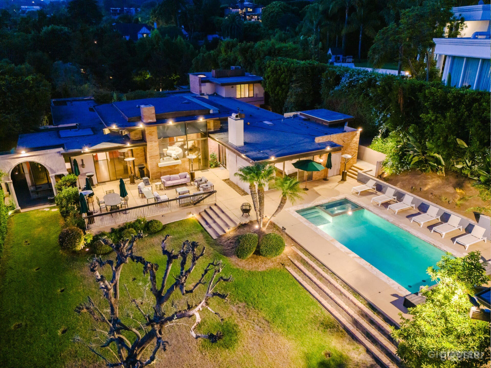 TIMELESS BEVERLY HILLS OASIS/POOL Photo 3