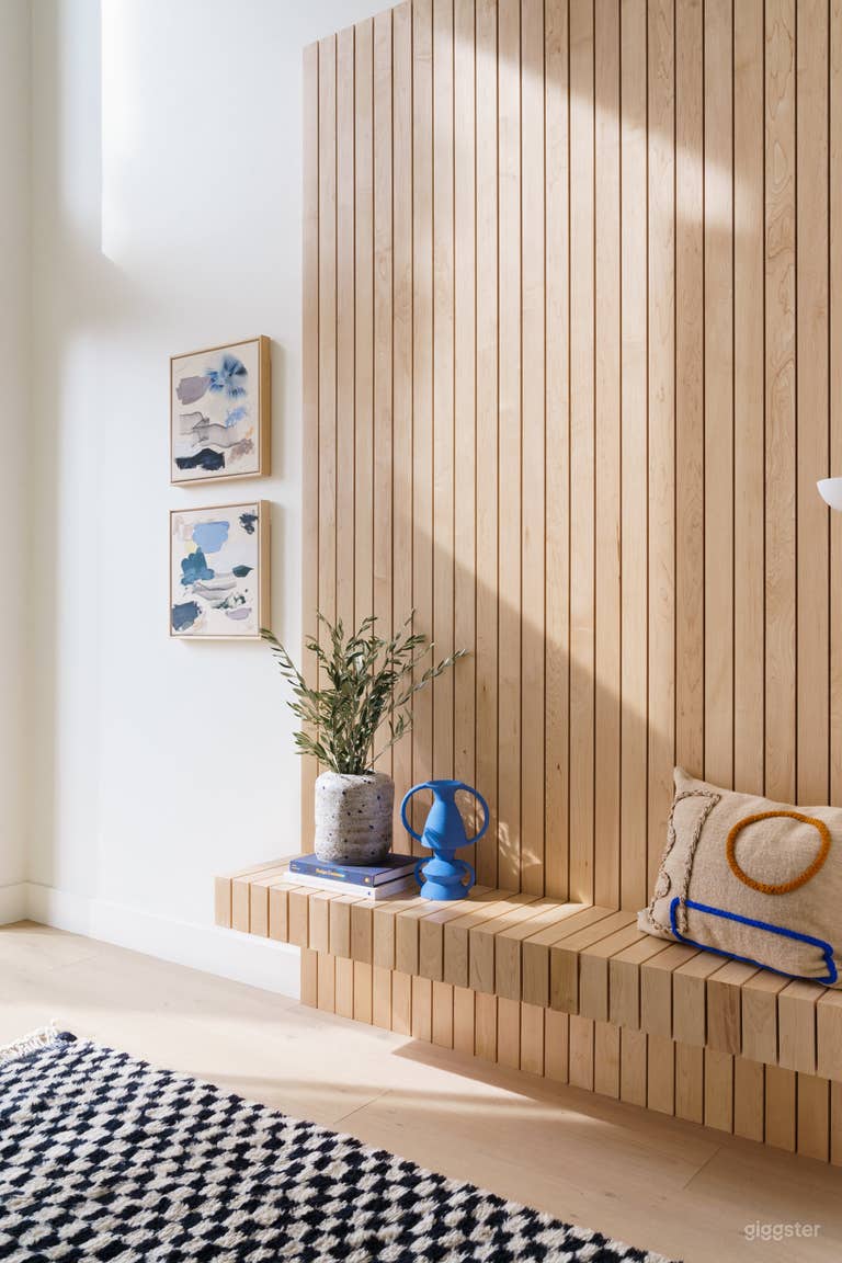  Front entrance Bench 