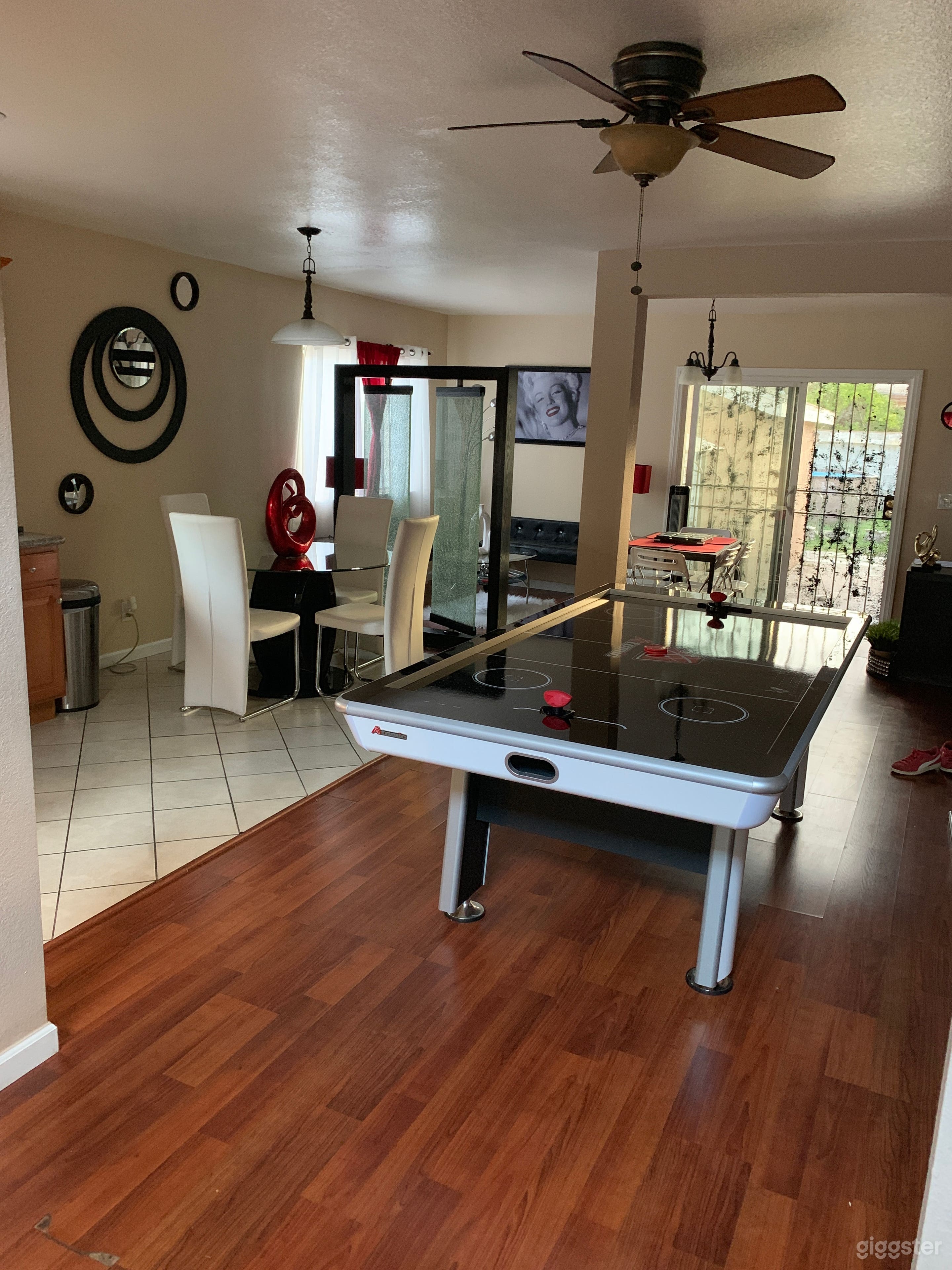 Elegance Dining/Play Area