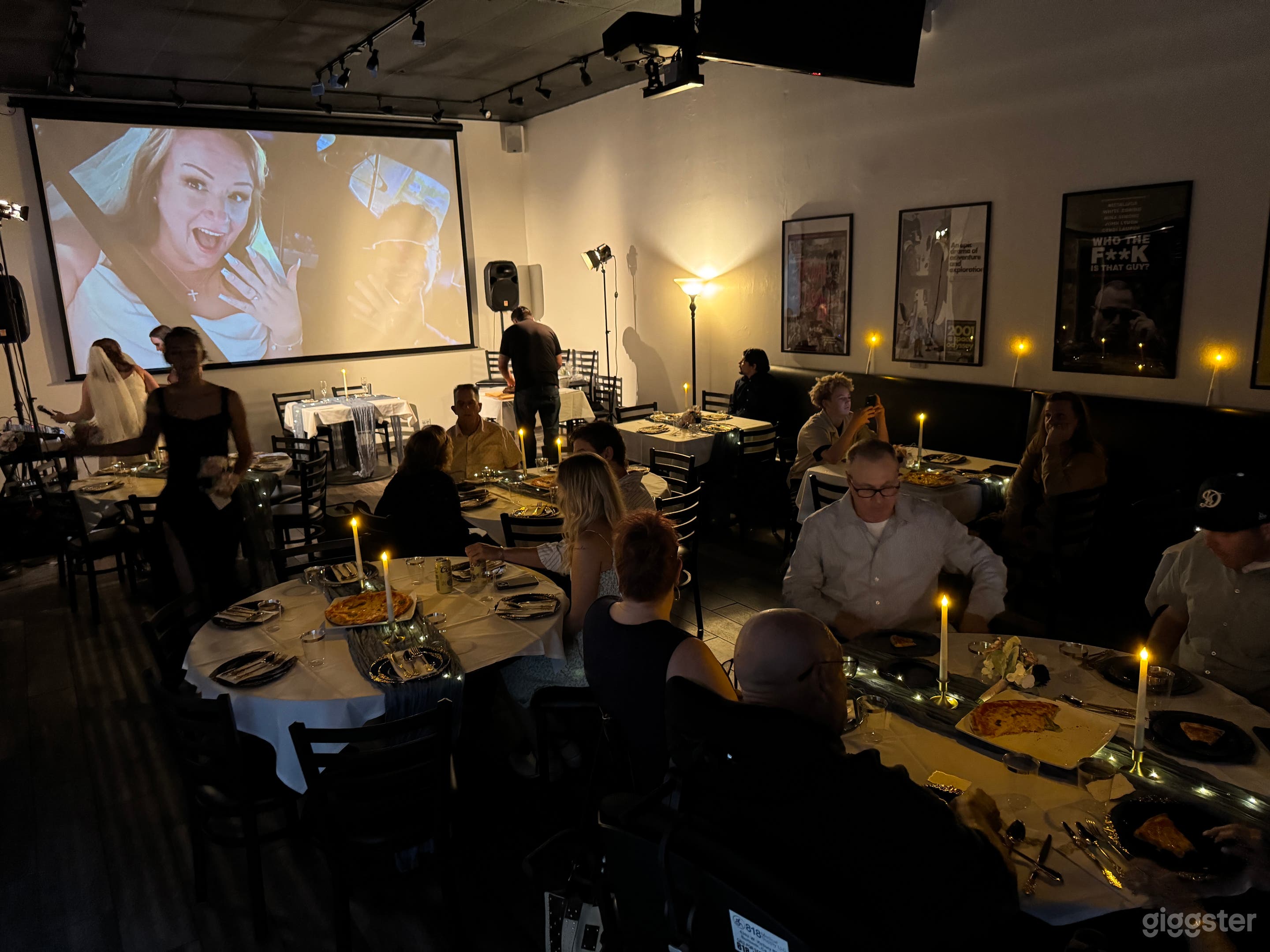 You can even have your wedding reception on Sunset Blvd. 