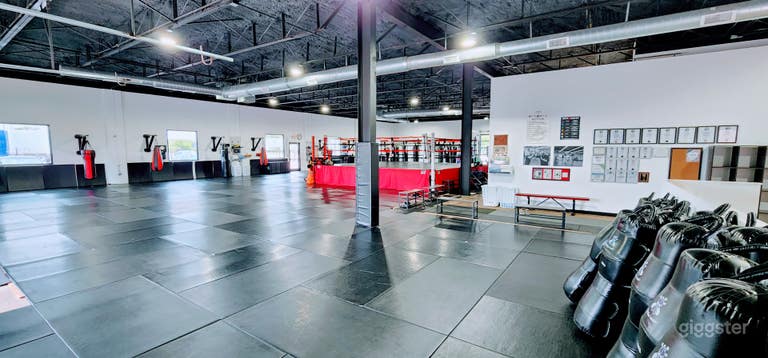  8000' Professional Combat Sports/Fitness Studio 