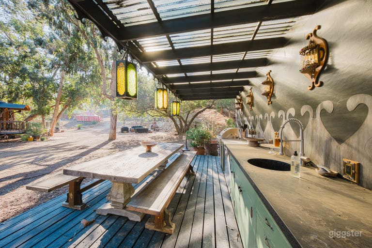  ENCHANTED VINTAGE WAGONS & RUSTIC RETREAT 