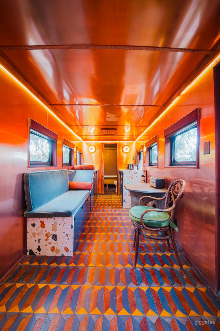  ENCHANTED VINTAGE WAGONS & RUSTIC RETREAT 