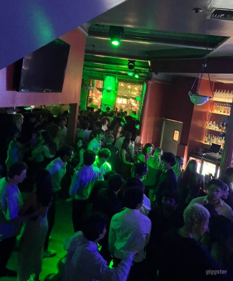  INDOOR/OUTDOOR  EVENT PARTY SPACE W/MASSIVE PATIO 