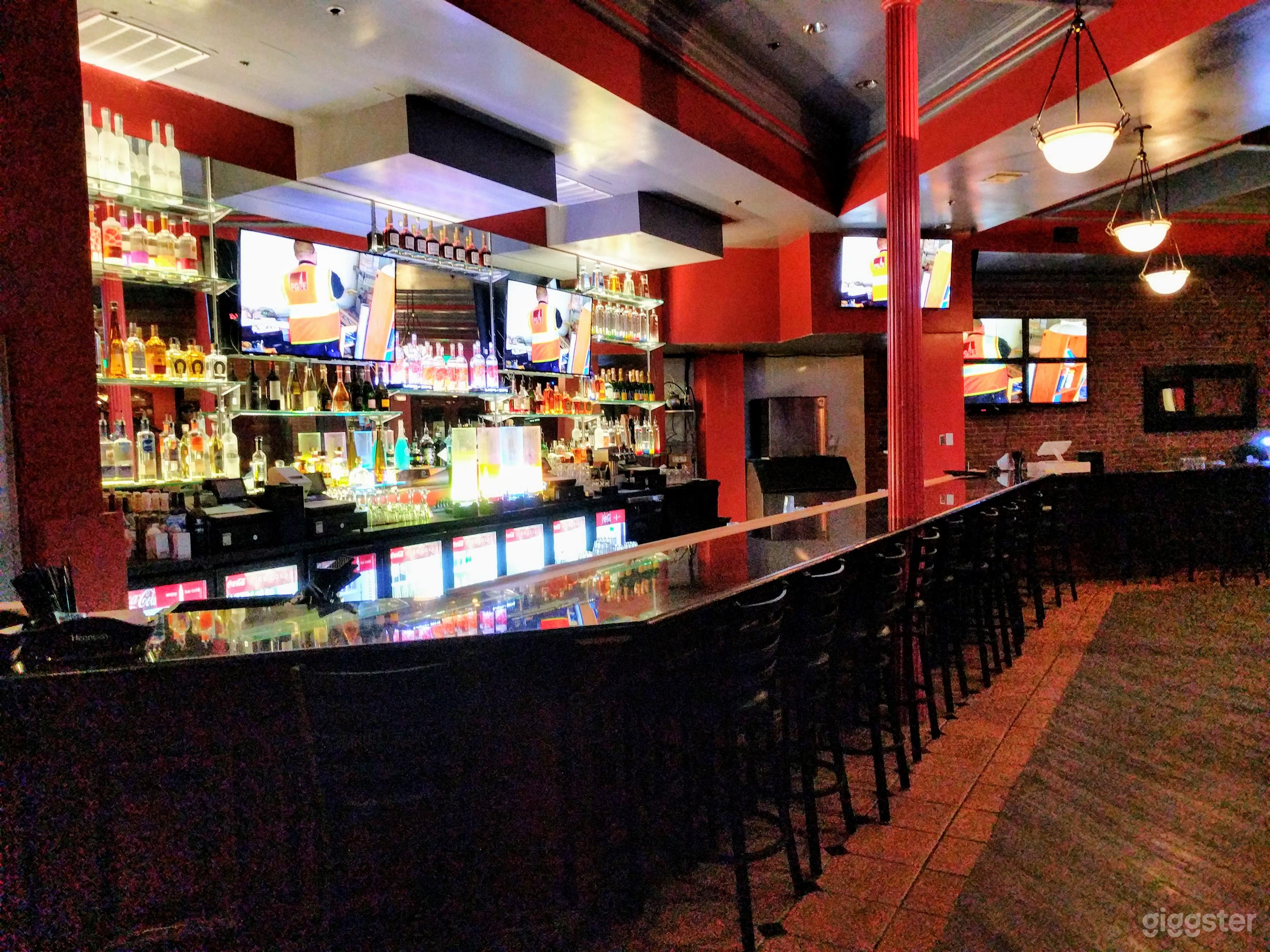 INDOOR/OUTDOOR  EVENT PARTY SPACE W/MASSIVE PATIO Photo 1