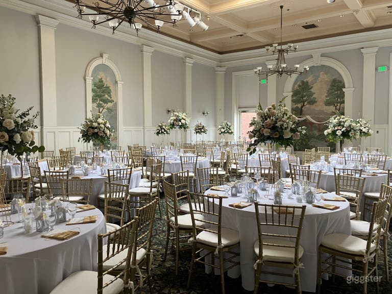  INDOOR/OUTDOOR  EVENT PARTY SPACE W/MASSIVE PATIO 