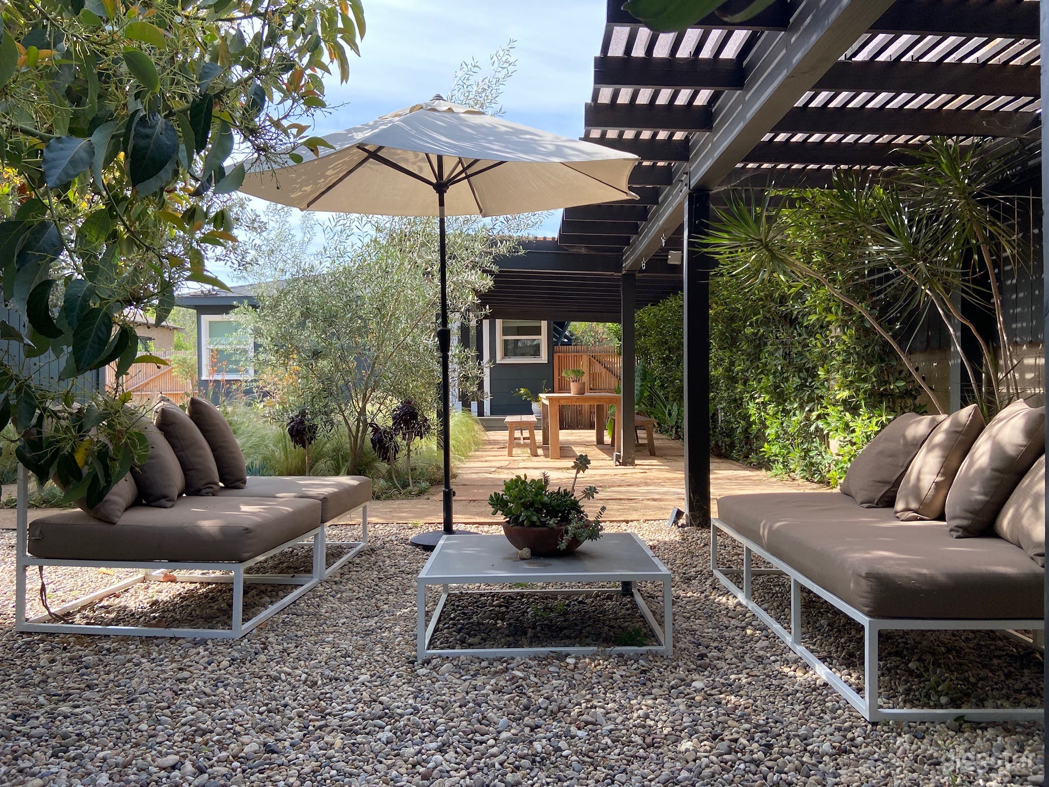 Contemporary Atwater bungalow w/ outdoor sanctuary Photo 2