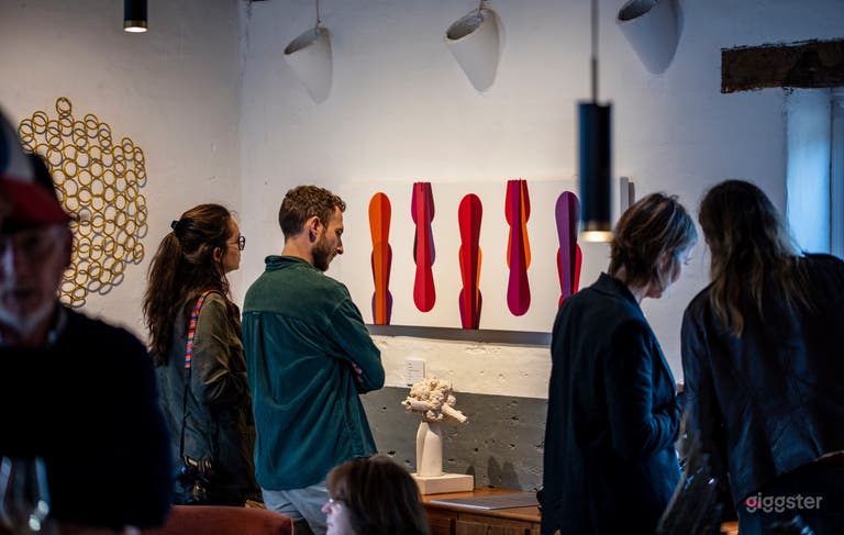  Gorgeous Tasting Room and Wine Bar 