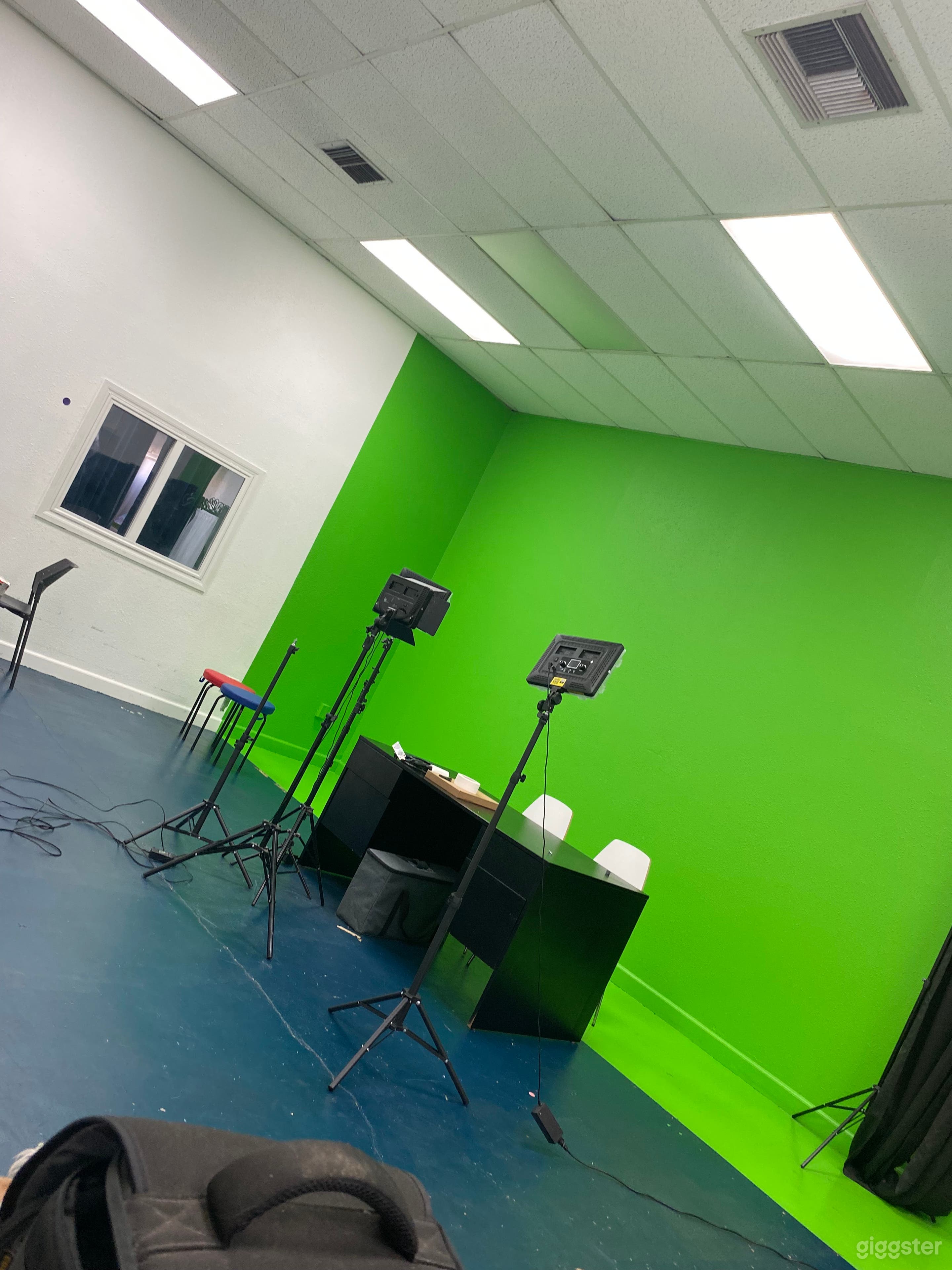 Green Screen Studio Photo 1