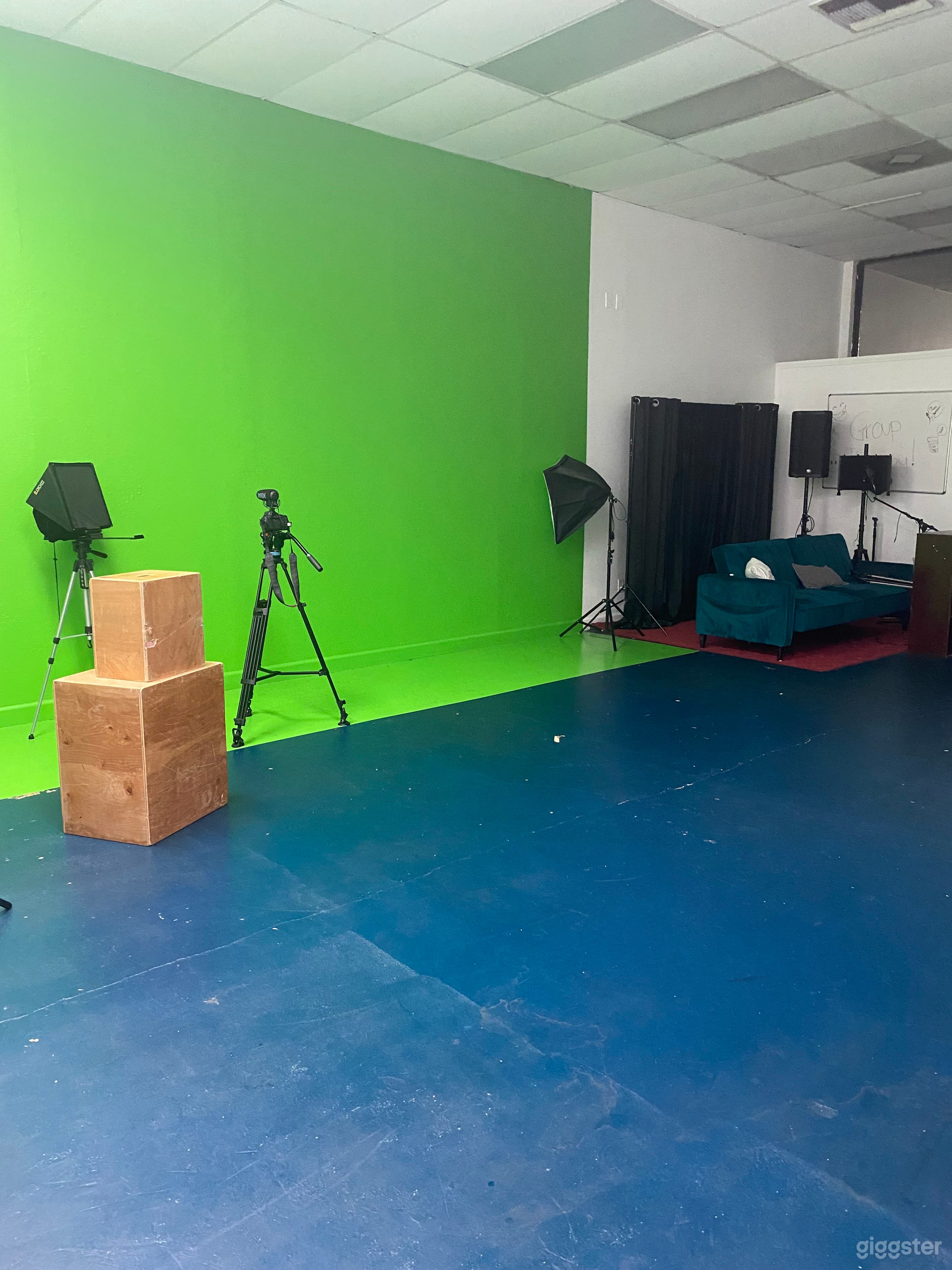 Green Screen Studio Photo 4