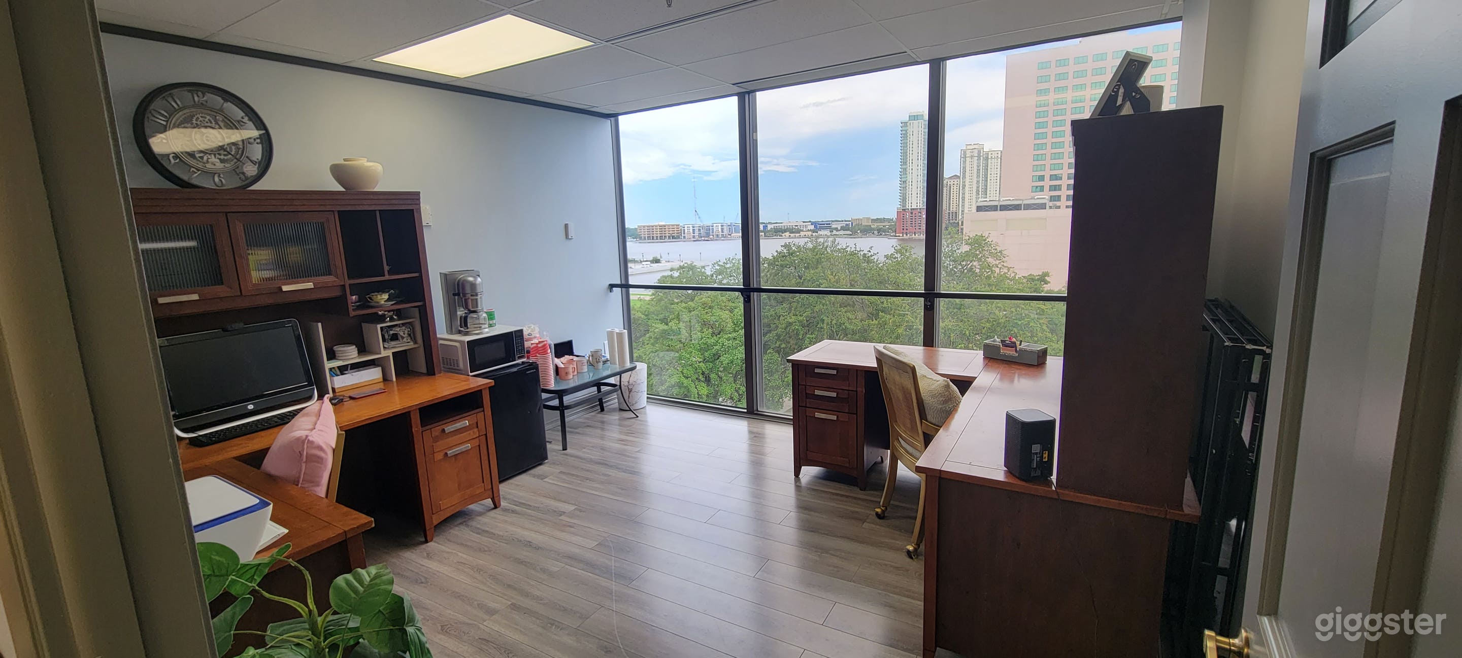 The Executive Studio Office in Jacksonville Photo 1