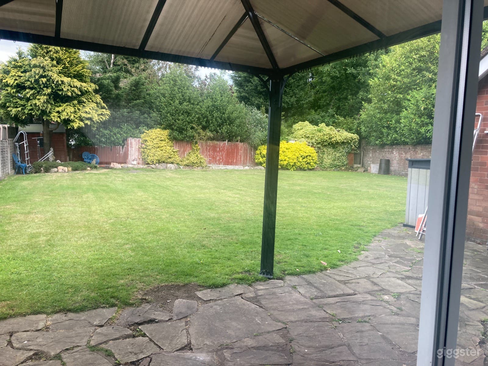 Luxurious Garden Venue - Perfect for any event. Photo 4