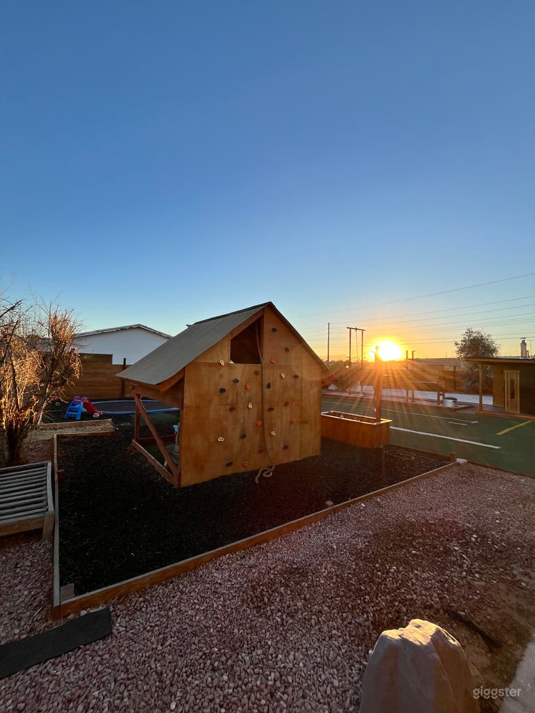  Sunset with playhouse 