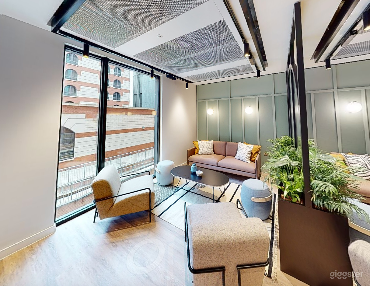 Breakout Room for Intimate Activities Photo 2