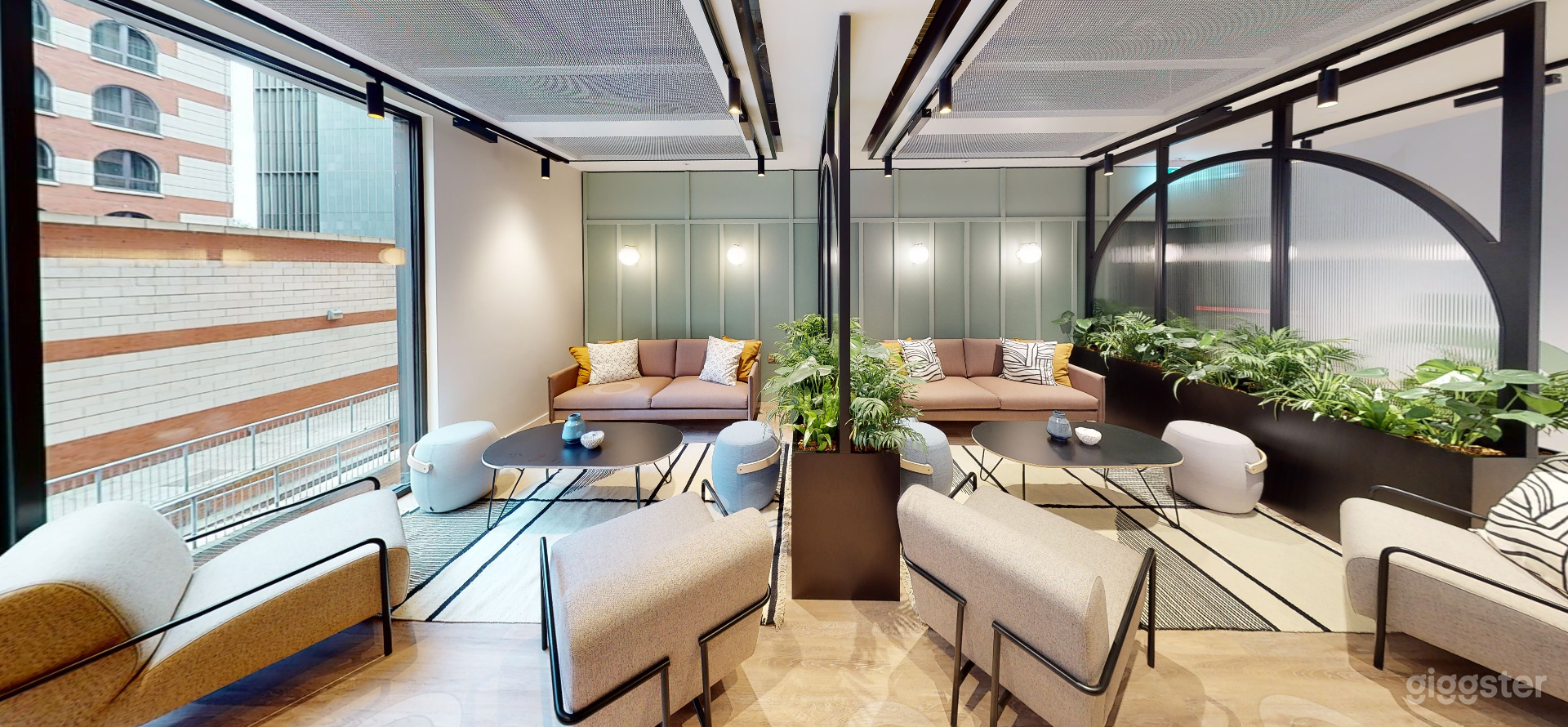 Breakout Room for Intimate Activities Photo 3