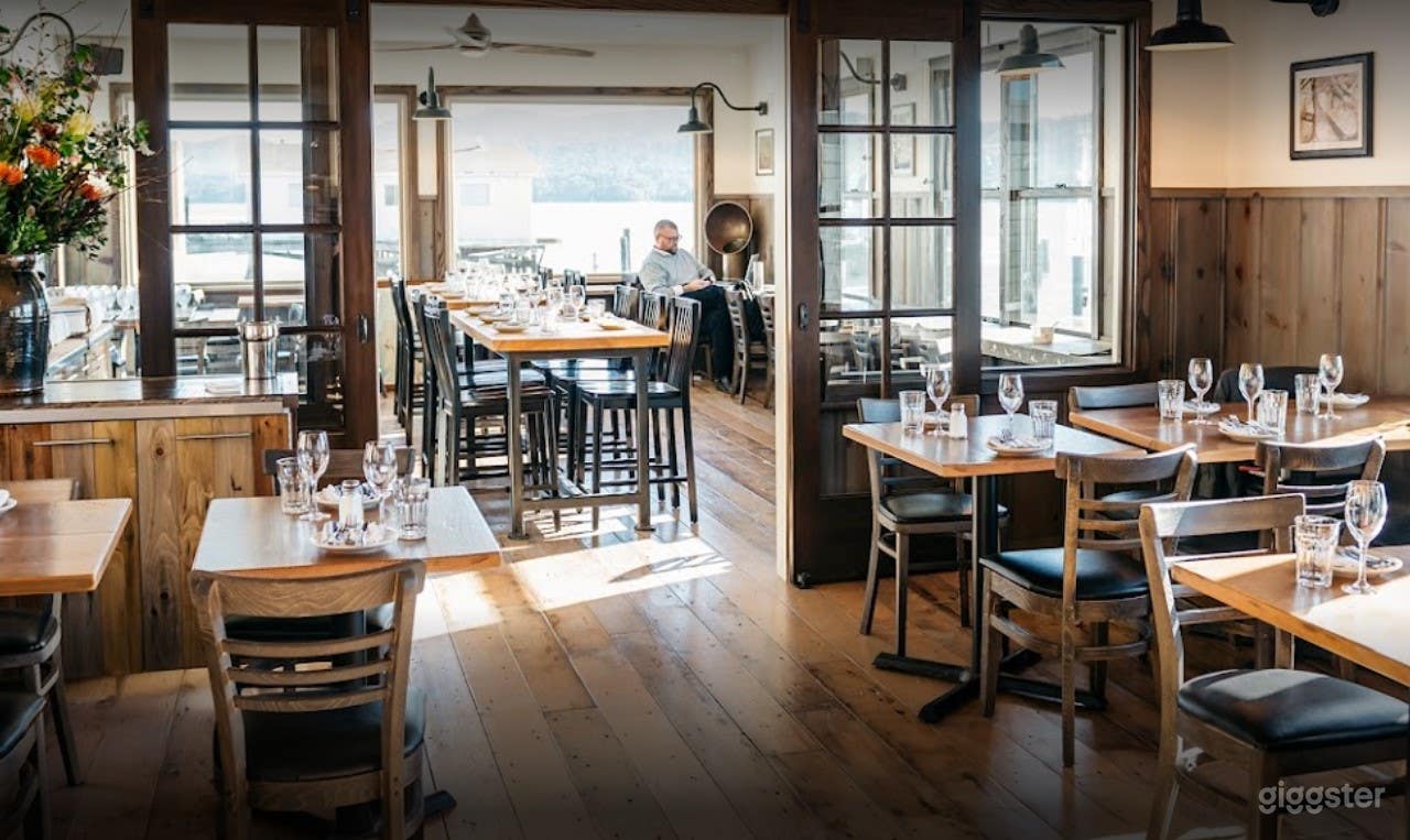 Cozy and Bright Indoor Dining Space in Marshall Photo 2