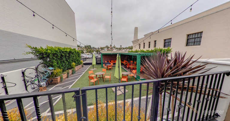  Outdoor Patio Venue 