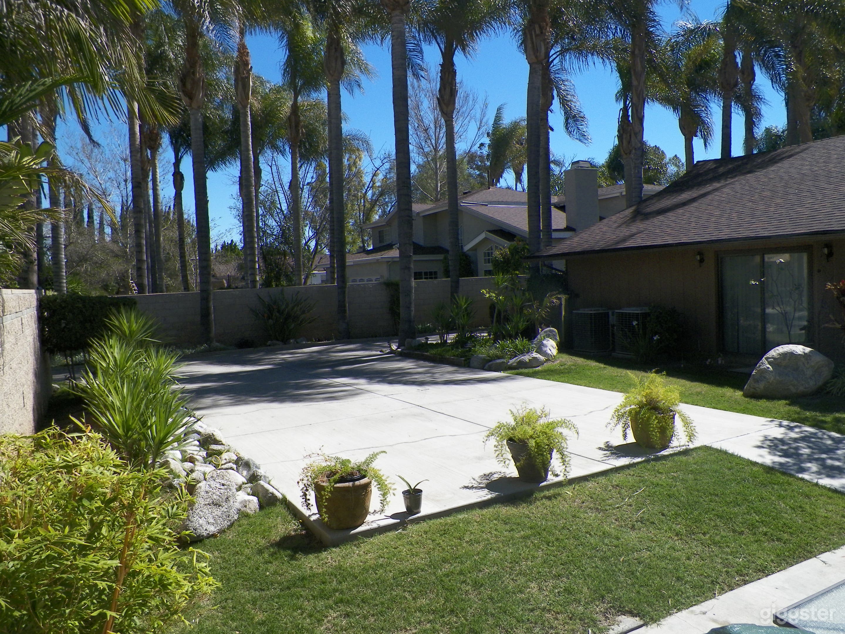 Front Courtyard area