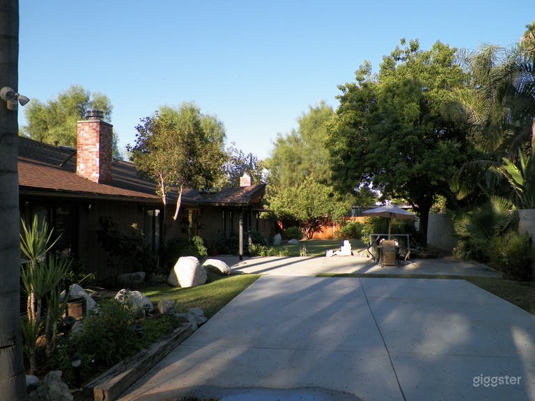  Front of ranch style house 