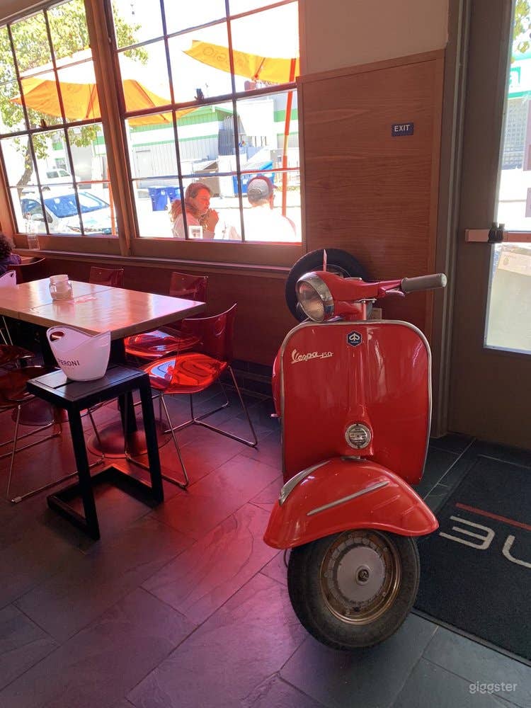  Quaint Italian Restaurant in Berkeley 