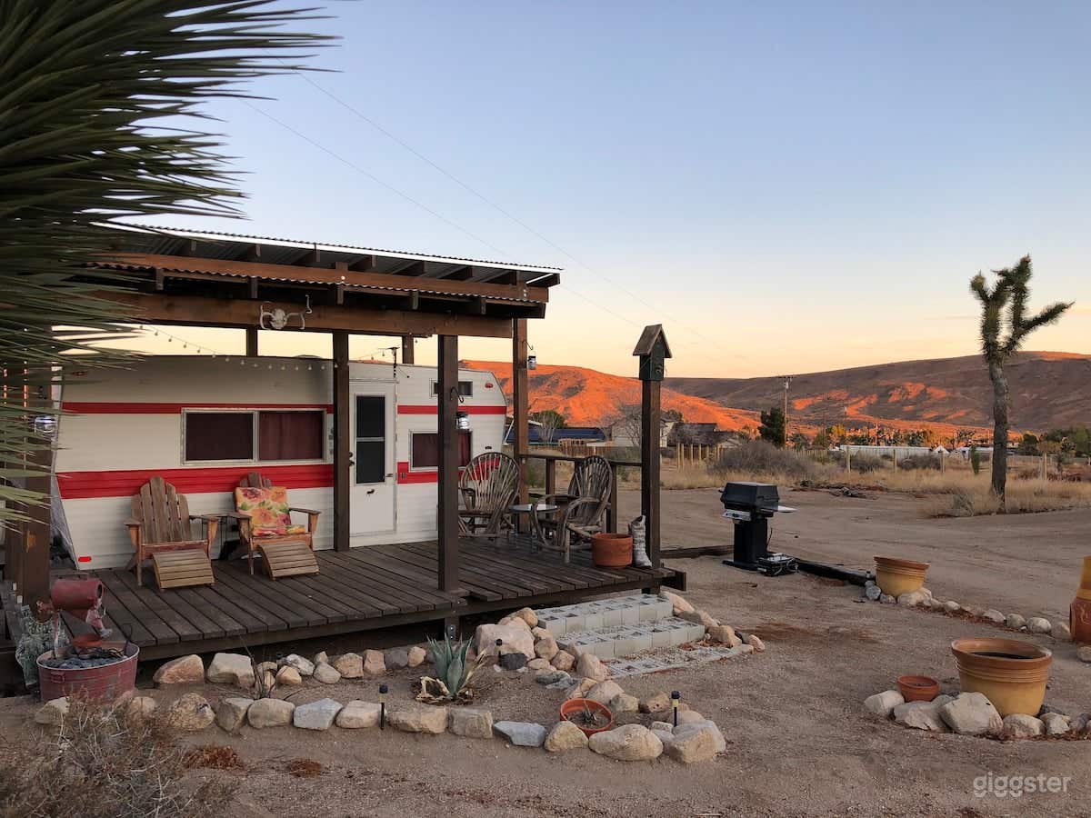 Cowboy Camper in Pioneertown Photo 3