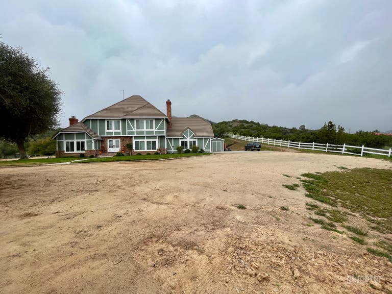  Rustic Ranch Retreat with Horses  