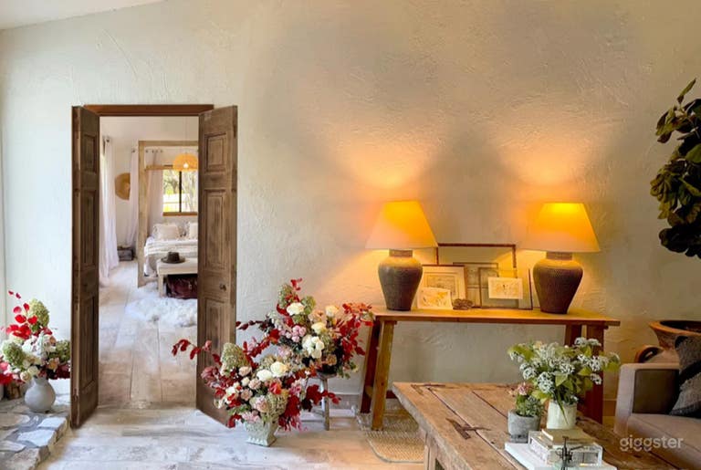  Romantic & Rustic European Casita with Breathtaking Light 