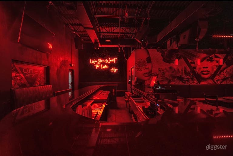  ONE Gentlemen's Club 