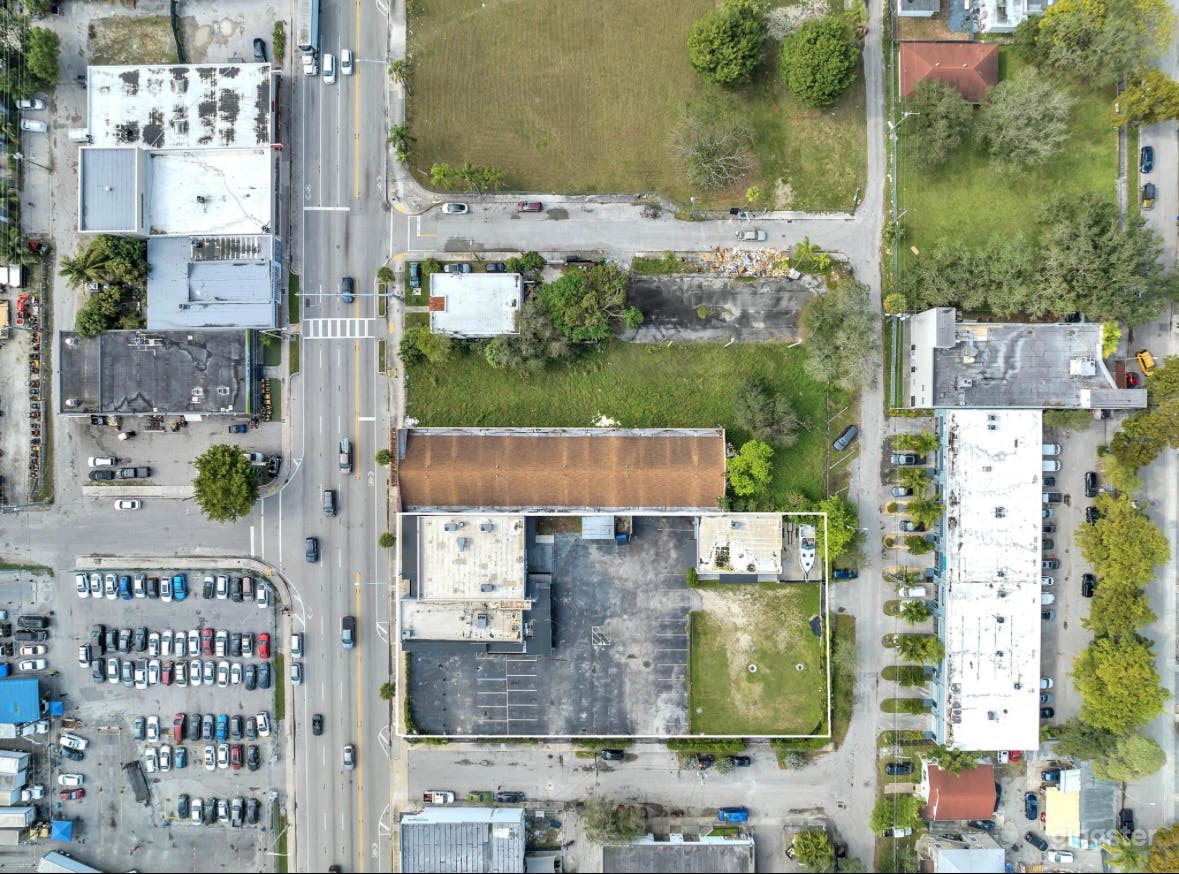 ONE Gentlemen's Club Photo 2