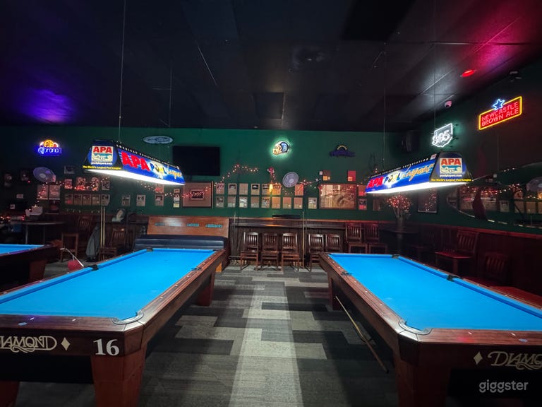  Exclusive Billiard & Bar Location ! 