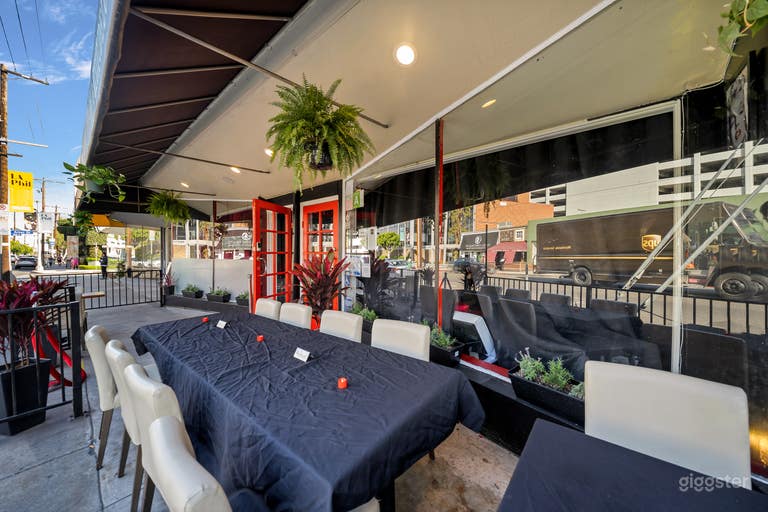  SCARLET RED FURNISHINGS & ART DECO DESIGN  