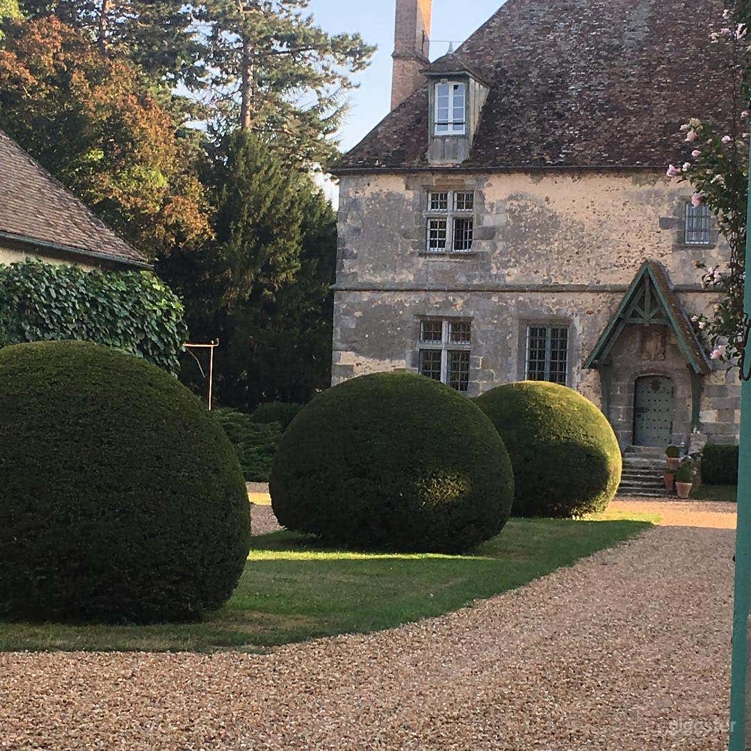 Courtyard of Honor Photo 4