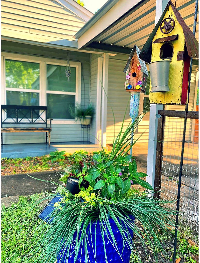 Inner City Eclectic Ranch Style Home Photo 2