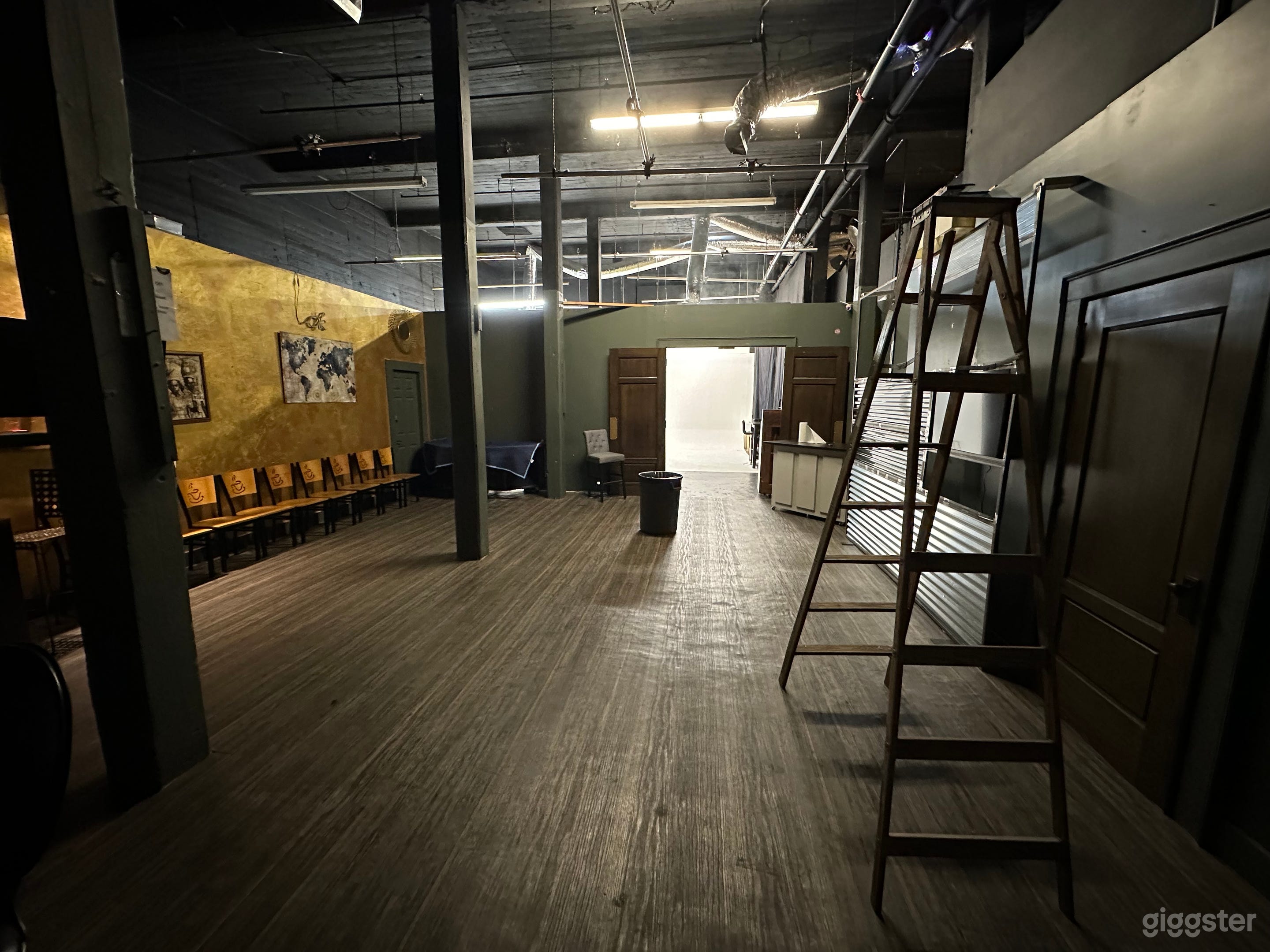 Versatile Meeting &amp; Gathering Studio  Photo 1