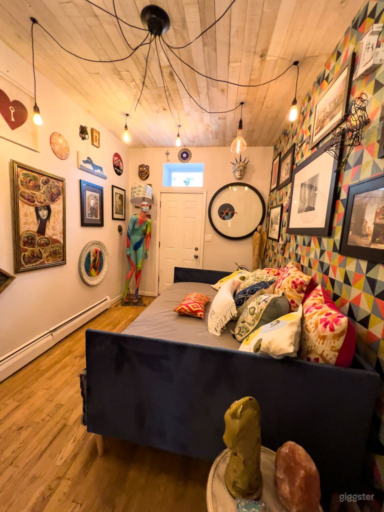  2nd Bedroom/Art Room 