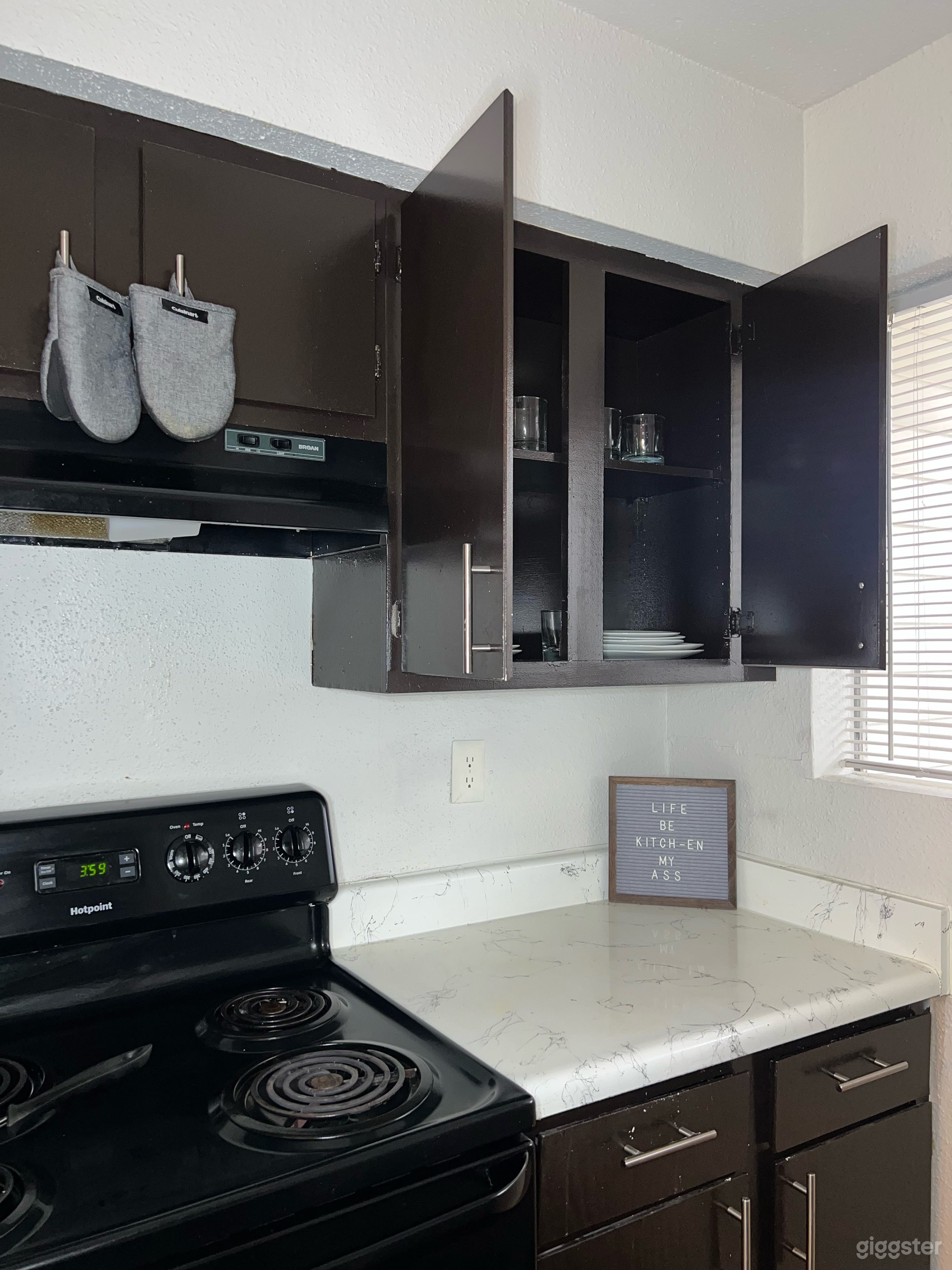 Modern Timeless Adobo Photo 2