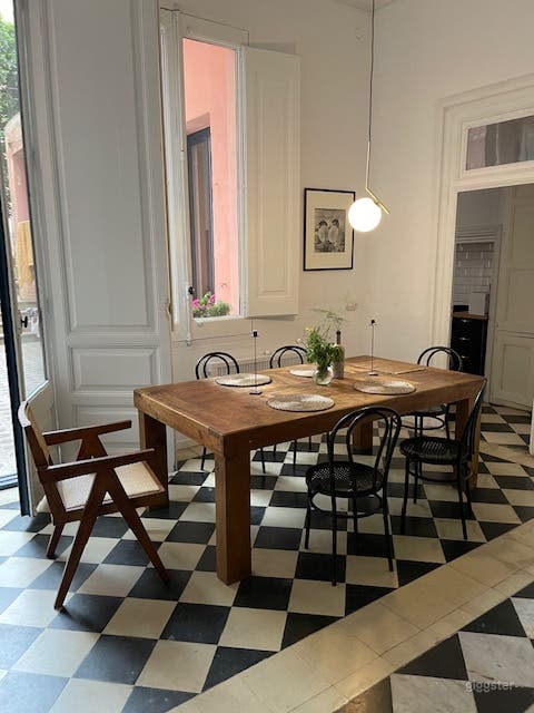 Antigua Villa premodernista de los años 1867.  Photo 1