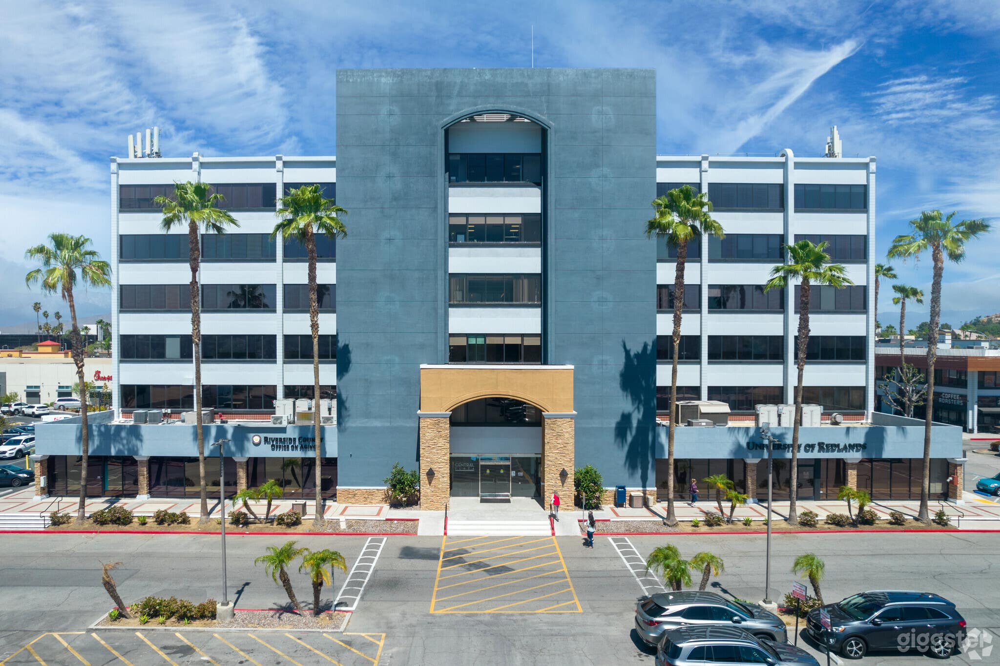 Small Conference Room in Riverside on 4th Floor Photo 4