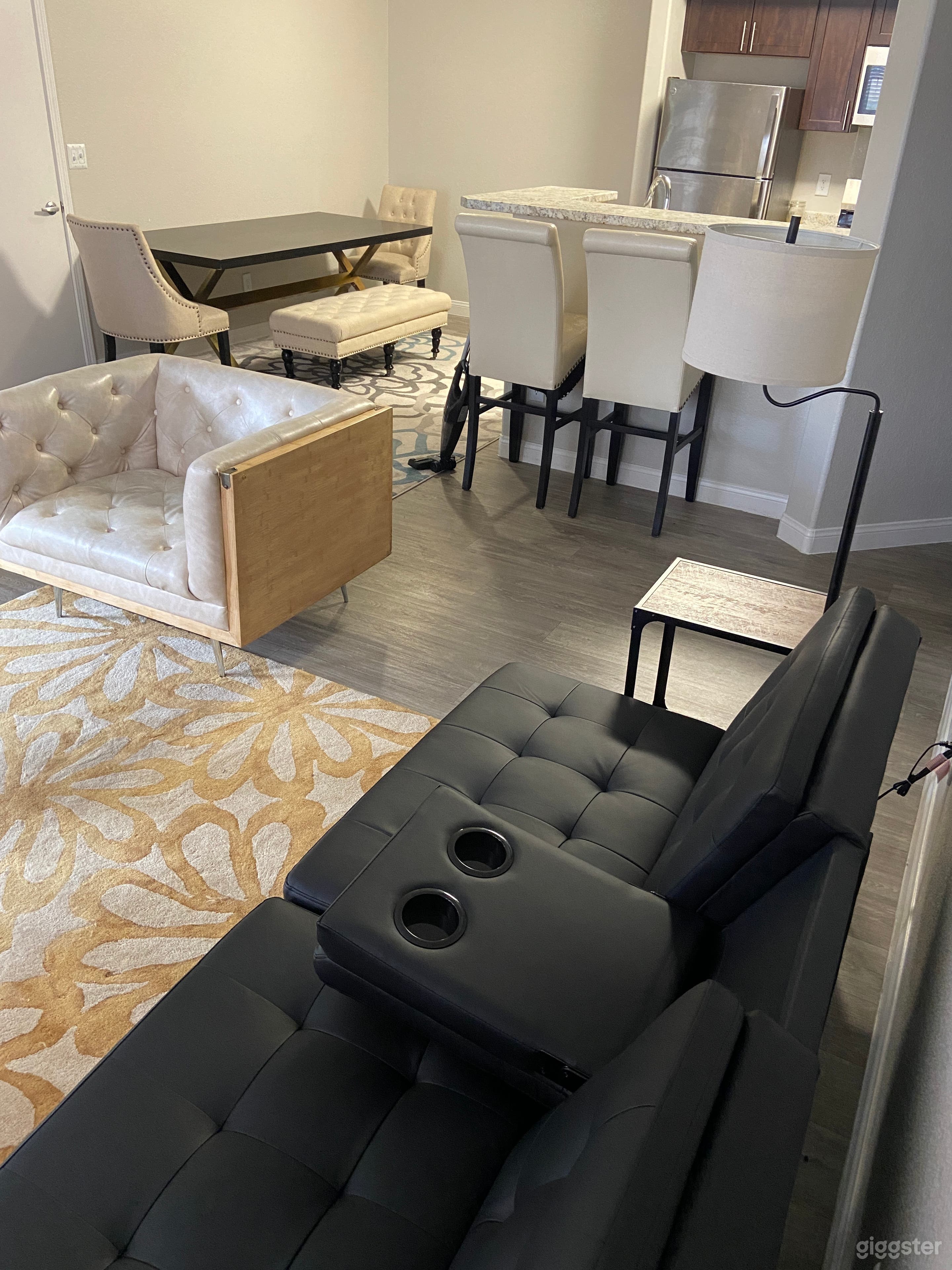 Chic Apartment Perfect for Film, Photo, and Video! Photo 1