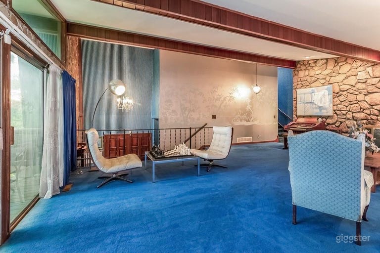  70's Style Retro Manor 