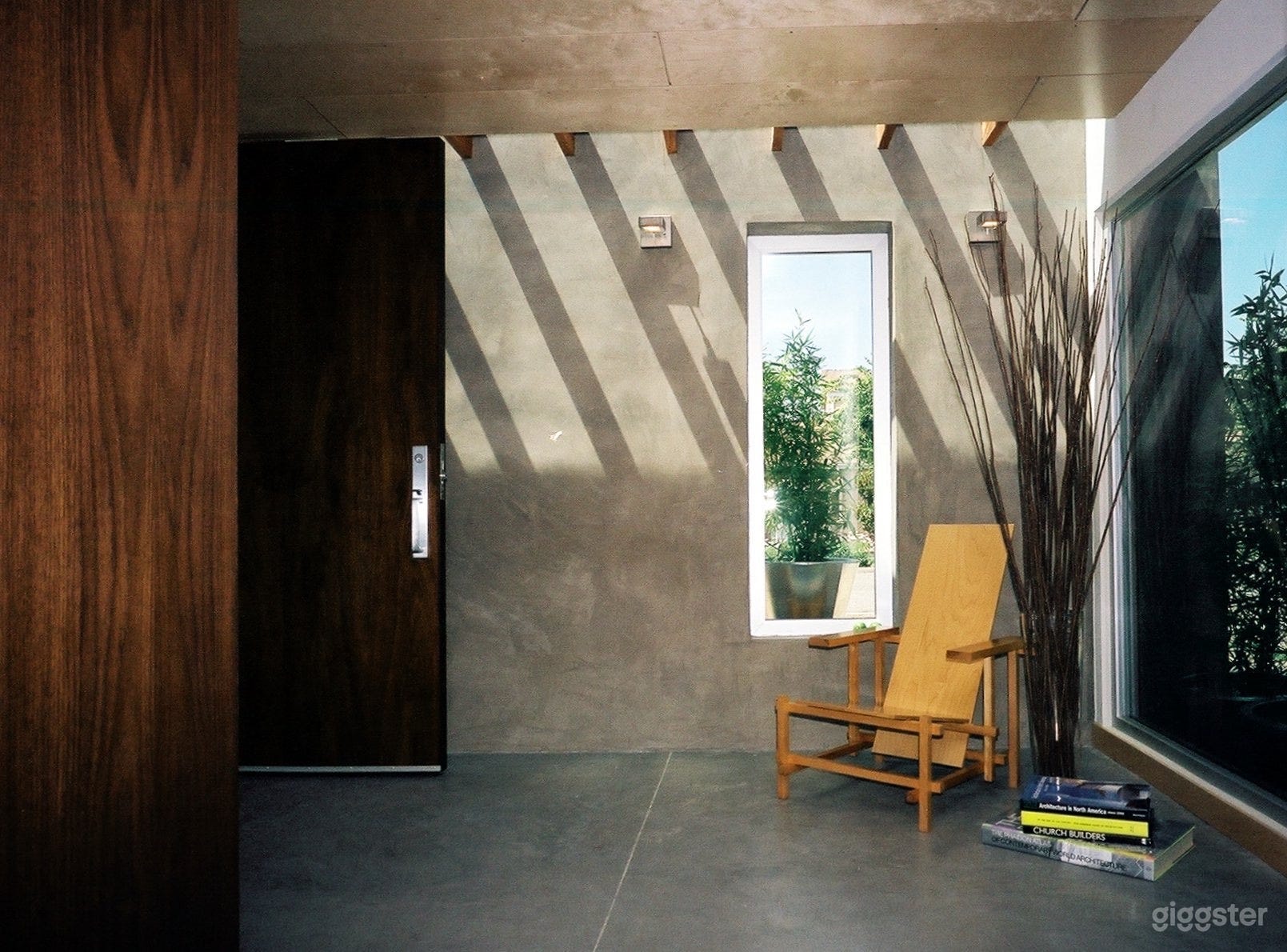 Foyer (photo utilizing staged furniture)