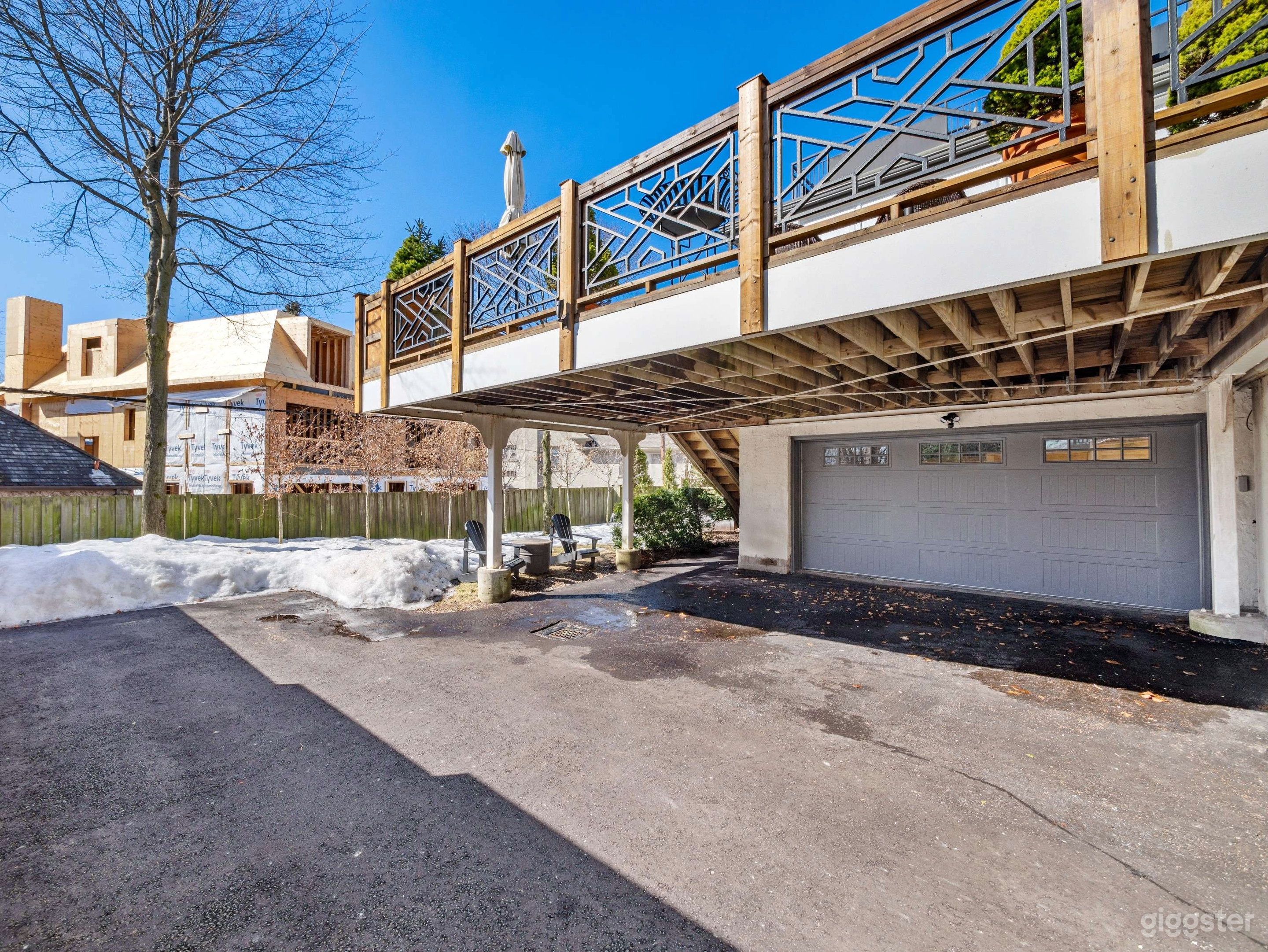 Grand Historic Forest Hill Estate Photo 4