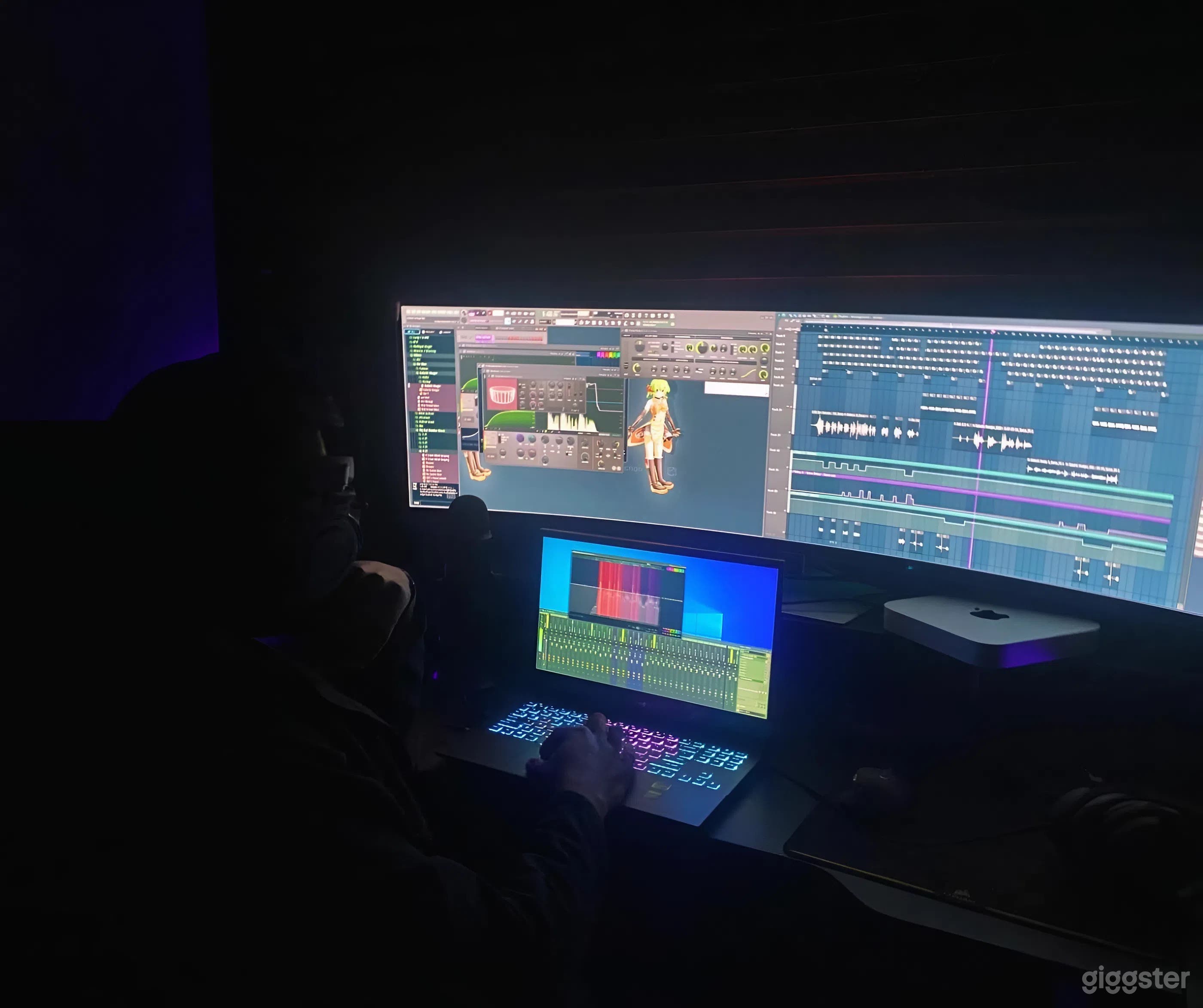 Digital Production and Gaming Studio & Editing Suite Photo 4