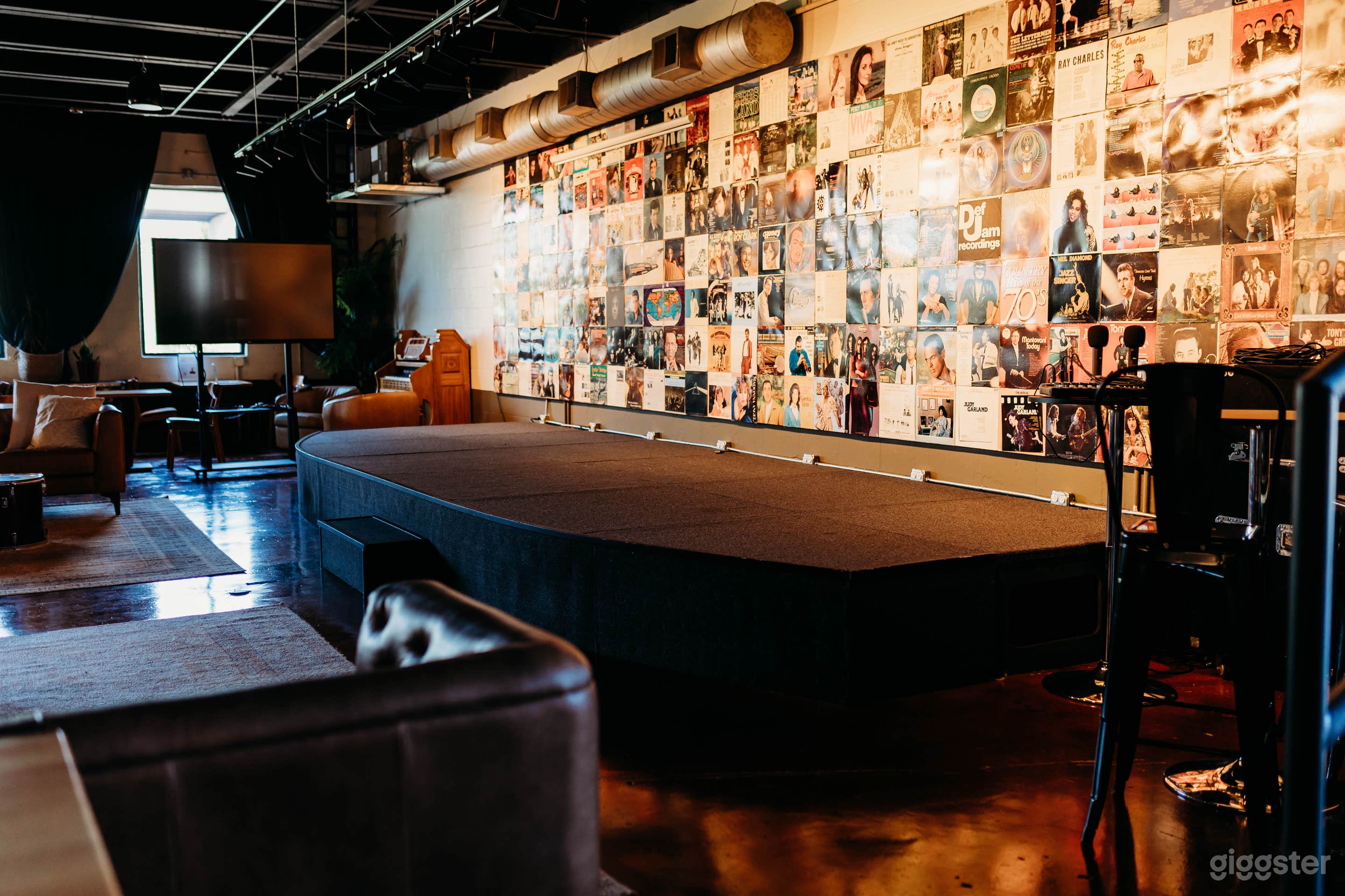 Music City–Inspired Event Venue with Stage & Sound Photo 3
