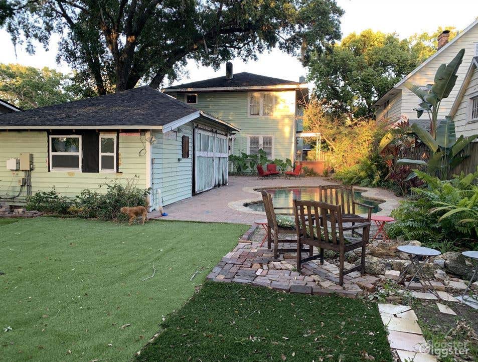 Resort Style Pool w/ Fire-Pit Photo 3