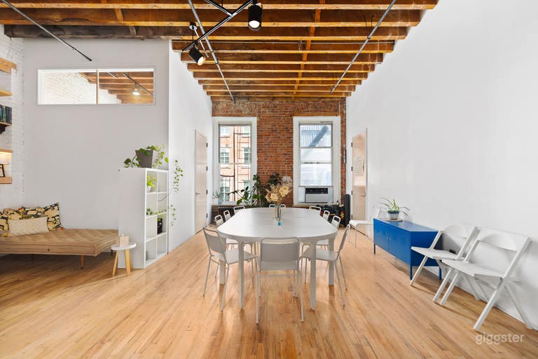  Quiet full floor Village loft with a SOHO feel   