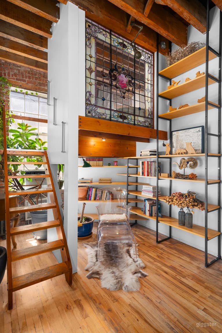  Quiet full floor Village loft with a SOHO feel   