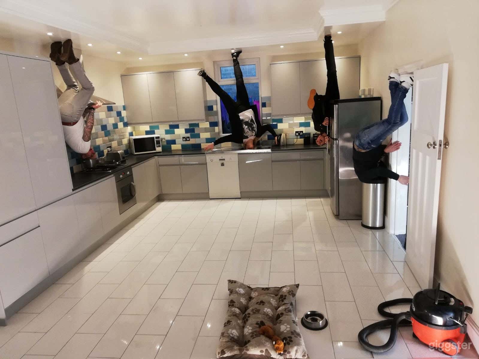 A place of enigma and curious corners, of silly spaces and upside-down places Photo 2